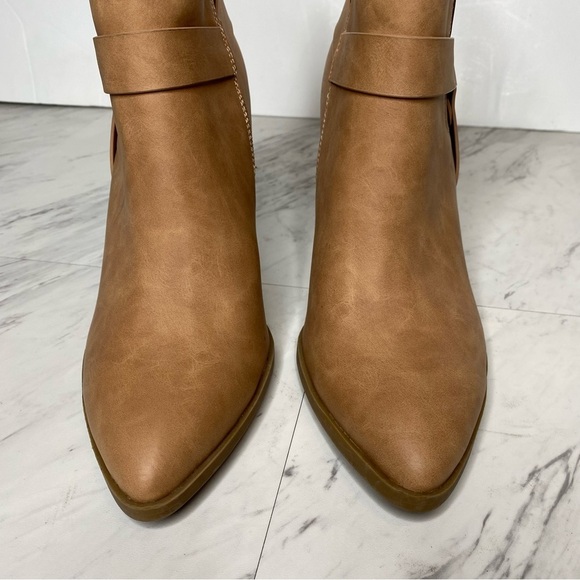 DV by Dolce Vita Nilano Light Brown Harness Heeled Bootie 9 1/2 - Picture 10 of 14